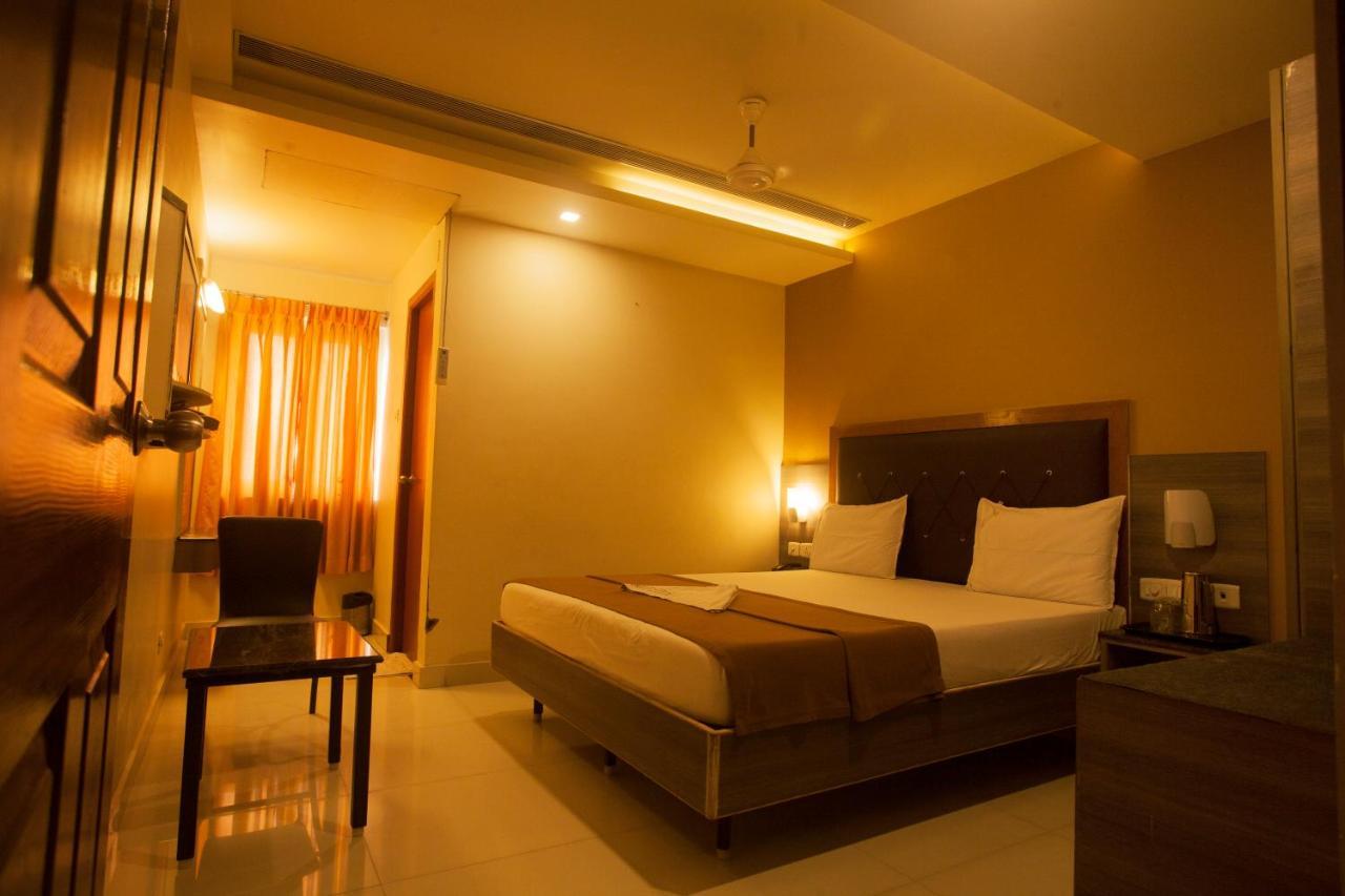 P K Rresidency Hotel Madurai Exterior photo